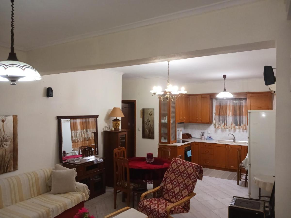 Apartment Marios Soufli Ευρύχωρη Γκαρσονιέρα, 60M2 Στο Κέντρο Souflíon Dış mekan fotoğraf